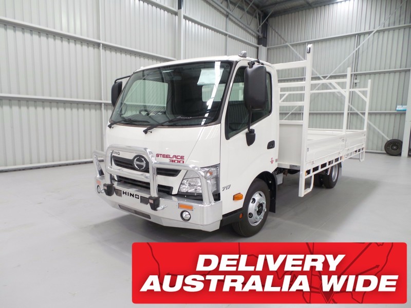 2016 HINO 717 - 300 Series 717 - 300 Series Truck