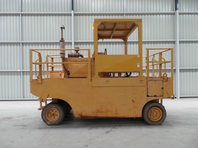 1979 MOORE SP1511 ROLLER