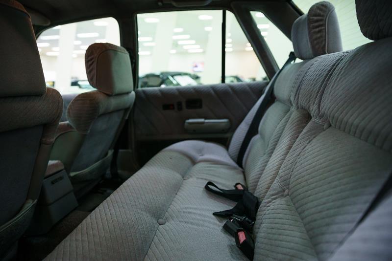 1987 HOLDEN CALAIS VL