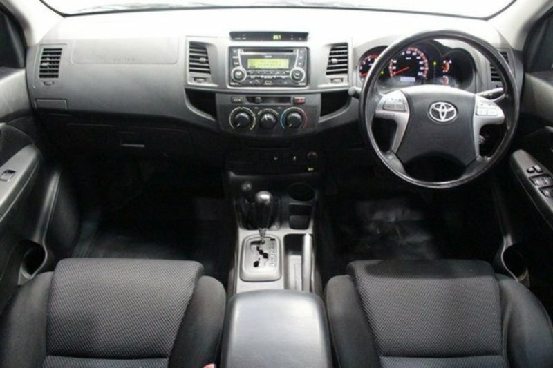 2014 TOYOTA HILUX SR (4x4) KUN26R MY14