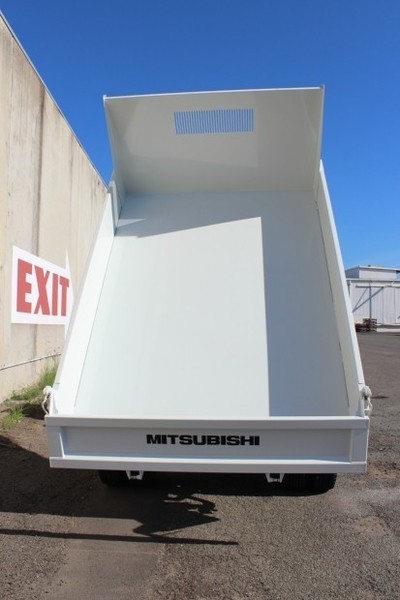 2017 FUSO Canter 715 Wide Canter 715 Wide Truck