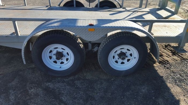 2015 Custom Tag-Plant (with ramps) Tag Trailer