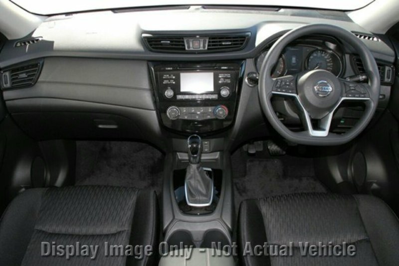 2017 NISSAN X-TRAIL