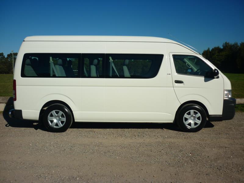 2011 TOYOTA HIACE COMMUTER TRH223R MY11