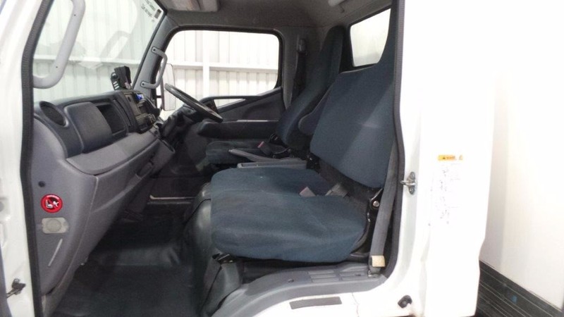 2011 FUSO Canter 515 Canter 515 Truck