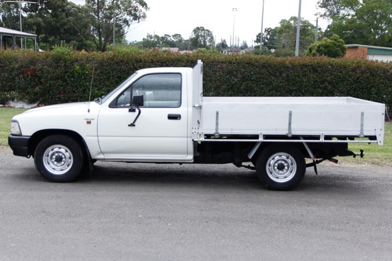 1996 TOYOTA HILUX RN85R