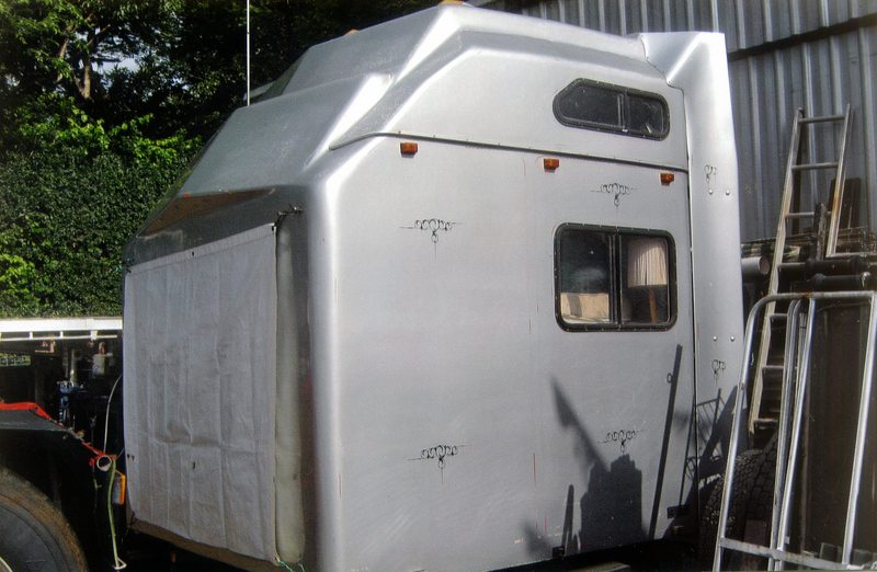 SLEEPER BOX