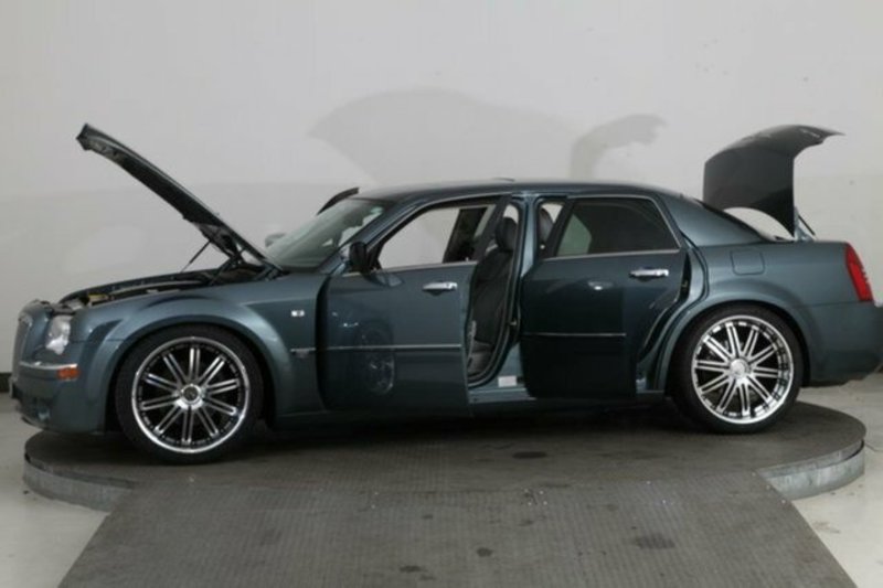 2006 CHRYSLER 300C 5.7 HEMI V8 LE MY06
