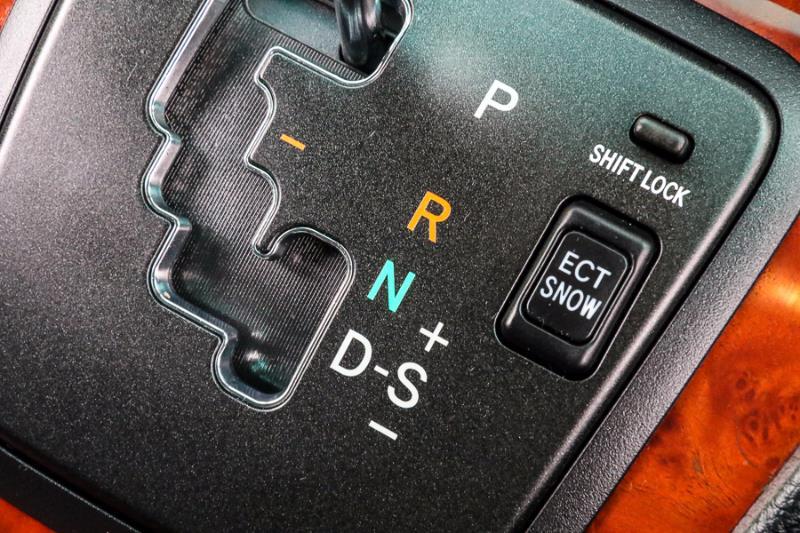 2005 LEXUS RX330 SPORTS MCU38R