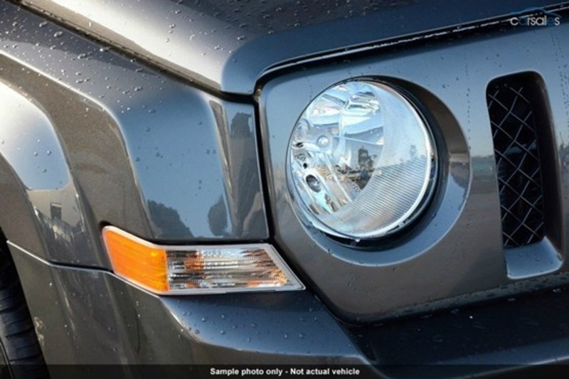 2014 JEEP PATRIOT BLACKHAWK 4X2 MK MY14