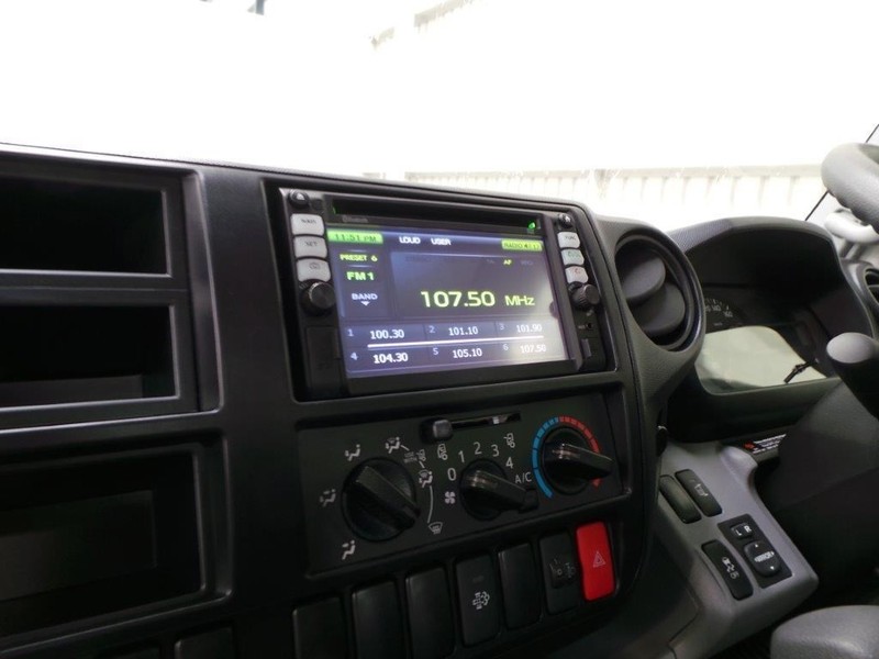 2016 HINO 616 - 300 Series 616 - 300 Series Truck