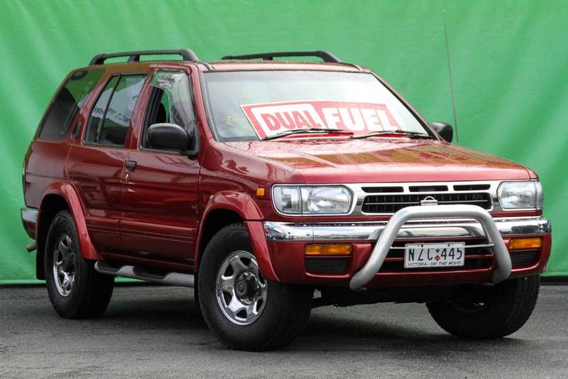 1996 NISSAN PATHFINDER Ti (4x4)