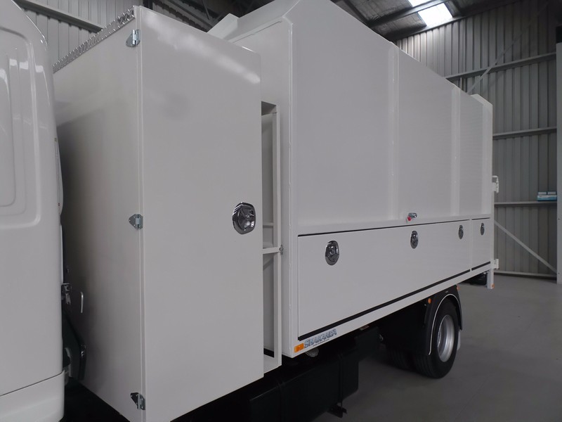 2016 HINO FD 1124-500 Series FD 1124-500 Series Truck