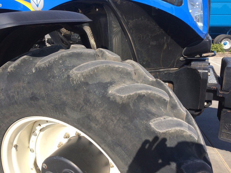 NEW HOLLAND T8.360 Tractor