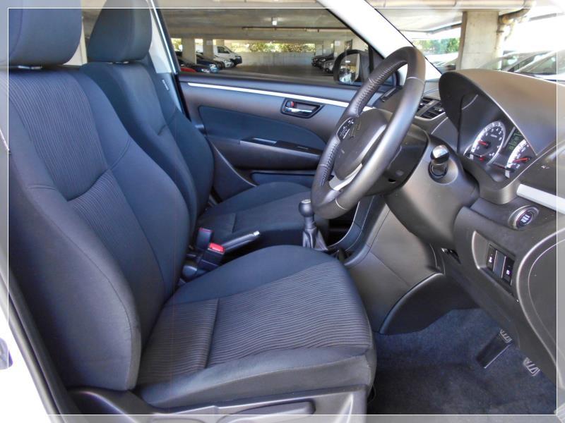 2011 SUZUKI SWIFT GLX FZ