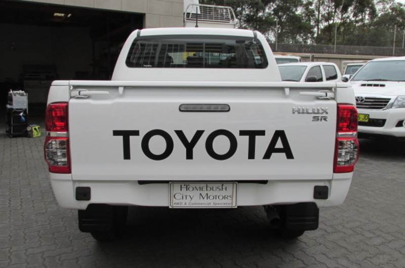 2014 TOYOTA HILUX SR (4x4) KUN26R MY14