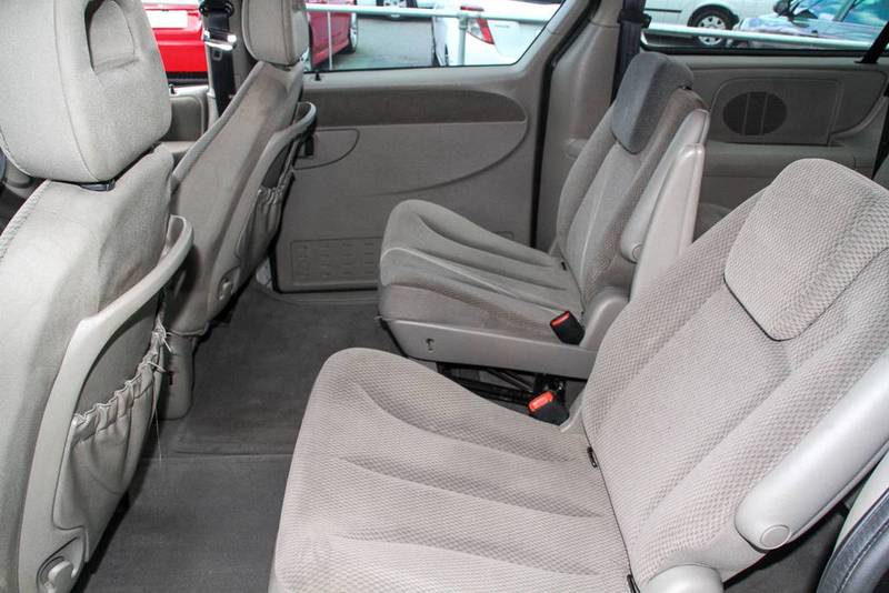 2005 CHRYSLER VOYAGER SE RG 05 UPGRADE