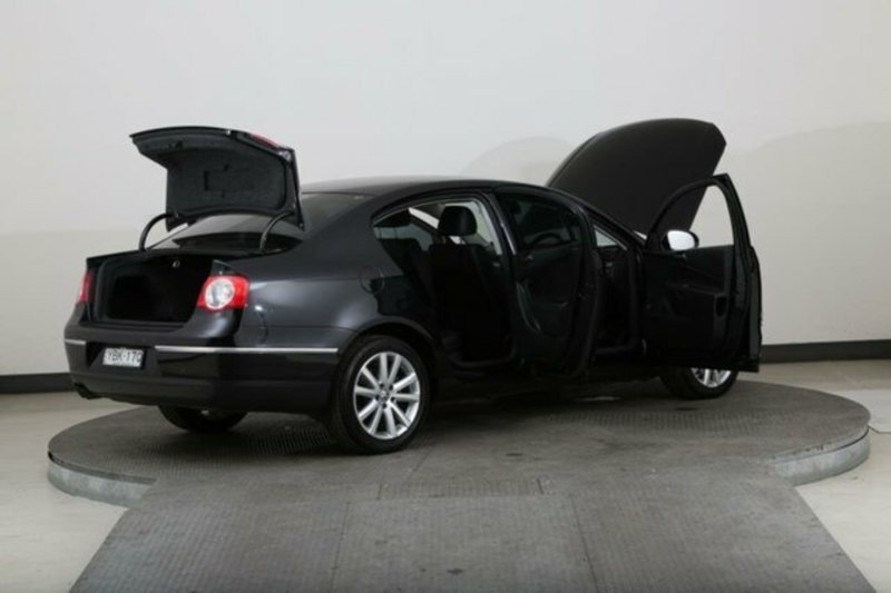 2010 VOLKSWAGEN PASSAT 125 TDI 3C MY10