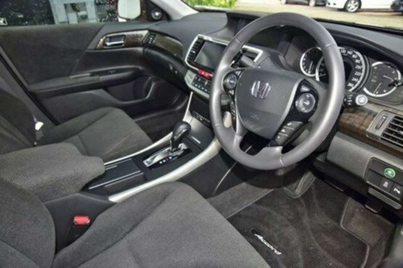 2014 HONDA ACCORD VTi-S 60