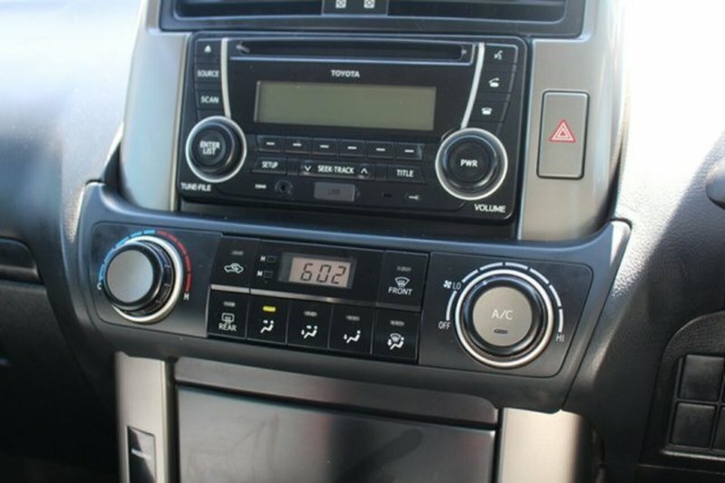 2012 TOYOTA Landcruiser Prado GX KDJ150R