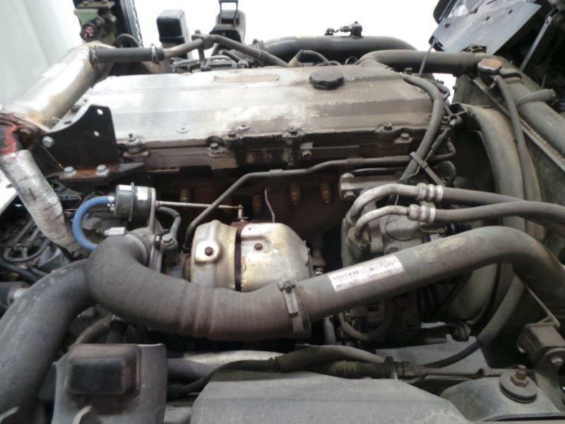 2006 ISUZU NPR400 GARBAGE COMPACTOR