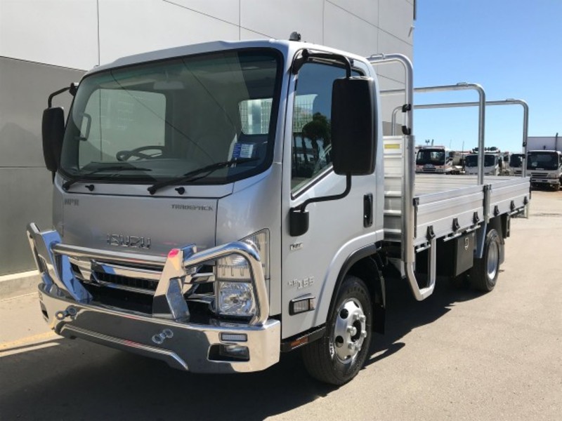 2017 ISUZU NPR 45 155 TRADEPACK NPR 45 155 Truck