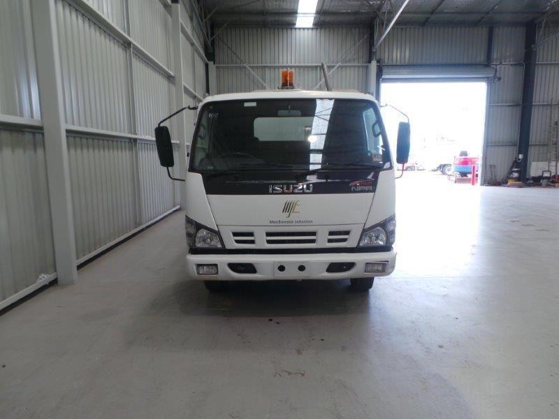 2006 ISUZU NPR400 GARBAGE COMPACTOR