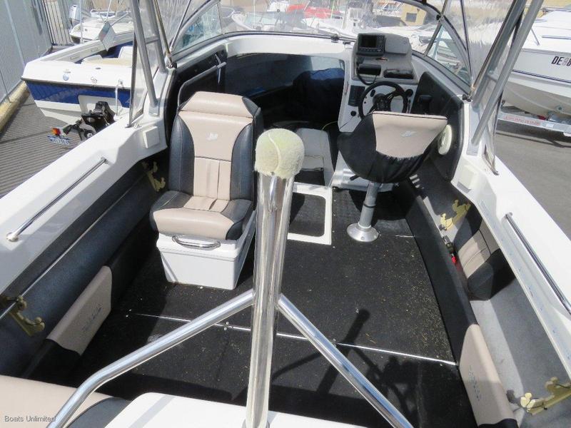 Fi-glass Warrior 640 GREAT FAMILY OFFSHORE FISHING CRUISING 175HP