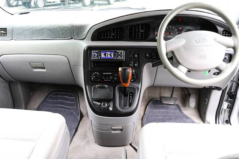 2005 KIA CARNIVAL LS KV11
