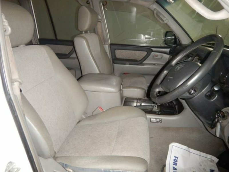 2003 TOYOTA LANDCRUISER GXL (4x4) UZJ100R