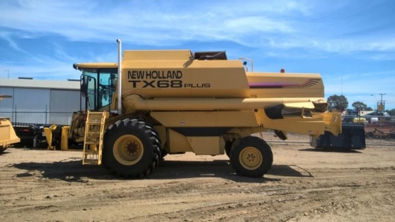 1999 NEW HOLLAND TX68 Plus TX68 Plus HarvesterHeader