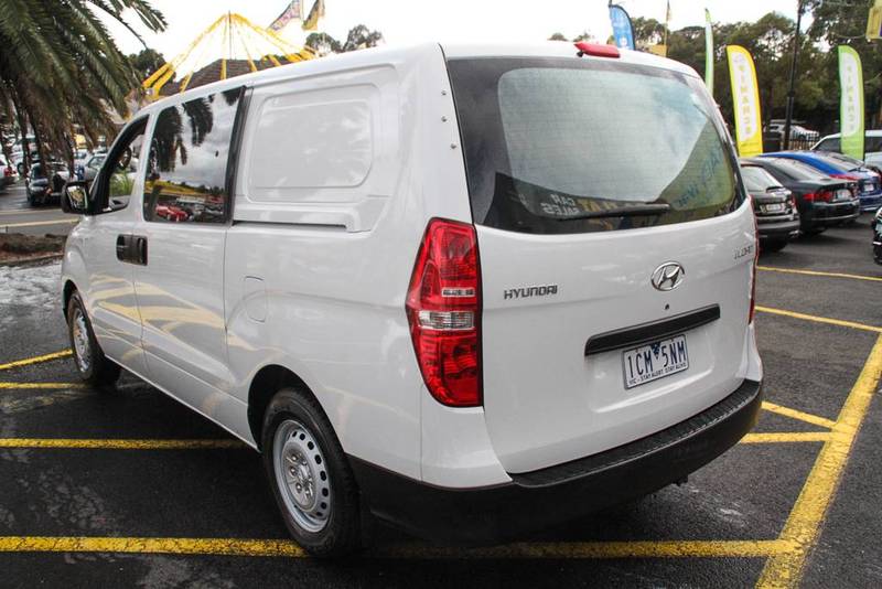 2009 HYUNDAI iLOAD Crew Cab TQ-V
