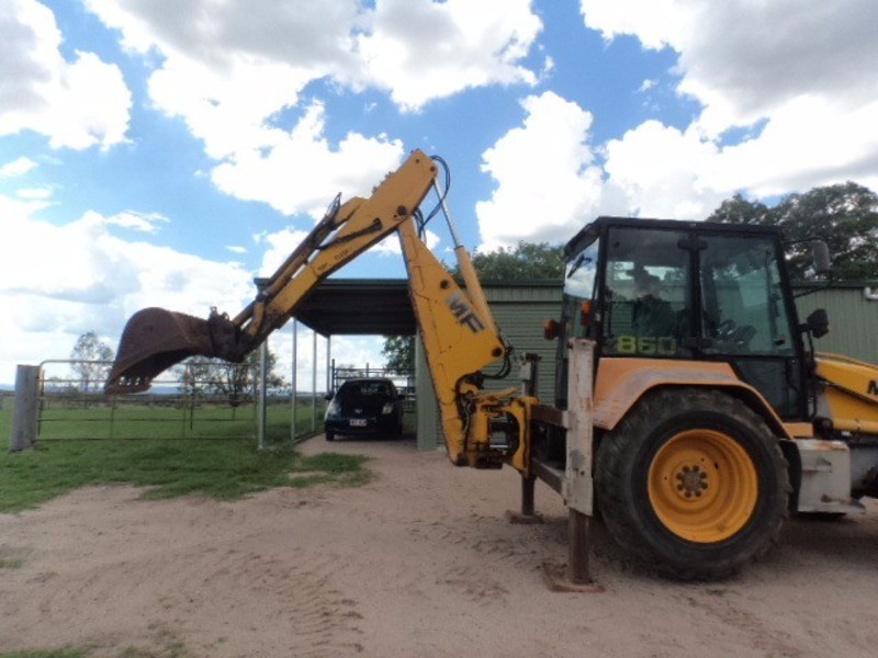 1985 MASSEY FERGUSON MF860 MF860 Loader