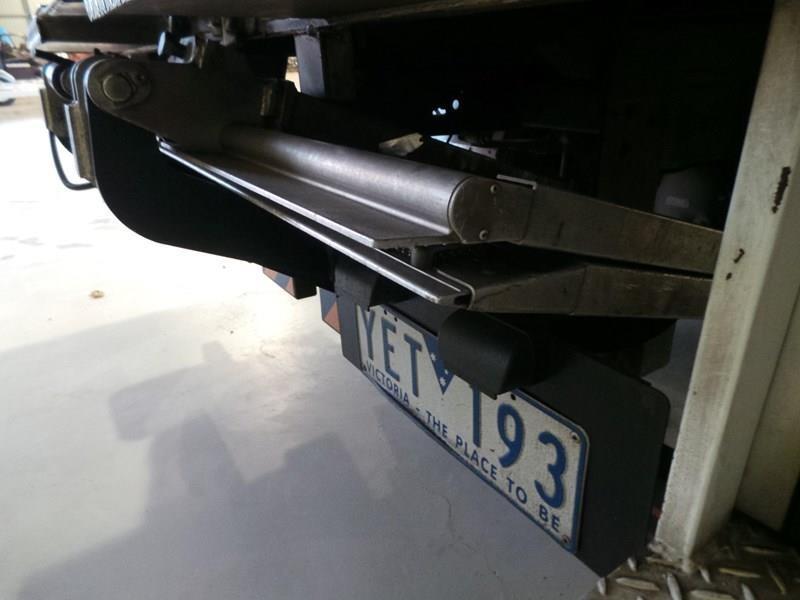 2010 FUSO CANTER PANTECH