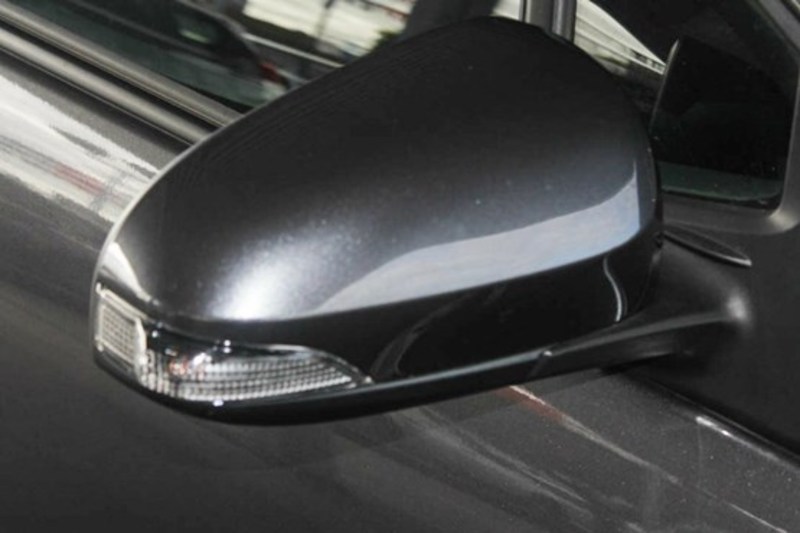 2013 TOYOTA PRIUS C E-CVT NHP10R