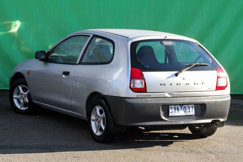 2003 MITSUBISHI MIRAGE CE