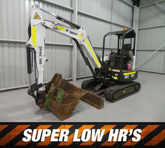 2011 BOBCAT E32M EXCAVATOR