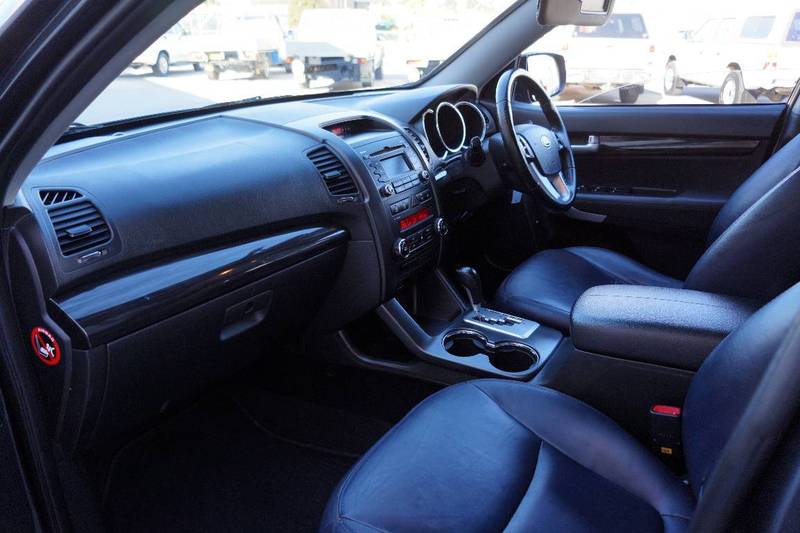 2010 KIA SORENTO Si (4x2) XM