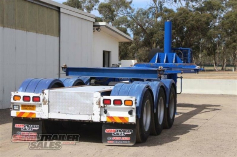 2008 MOORE Semi Retractable Tipping Skel Semi