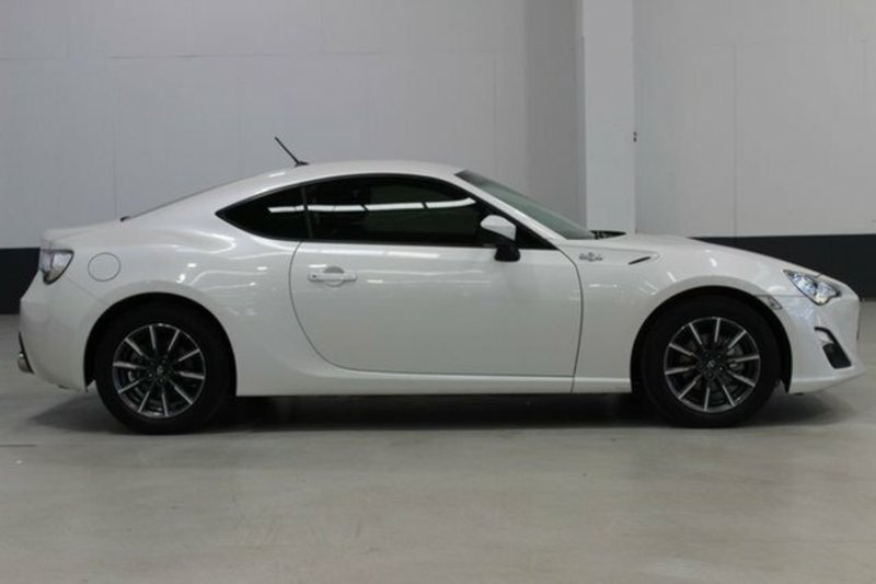 2013 TOYOTA 86 GT ZN6