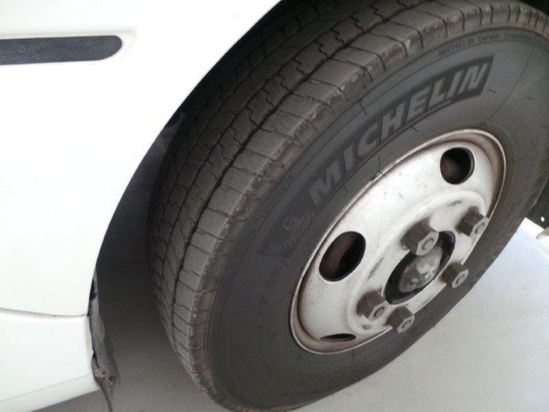 2003 MITSUBISHI ROSA 25 SEAT