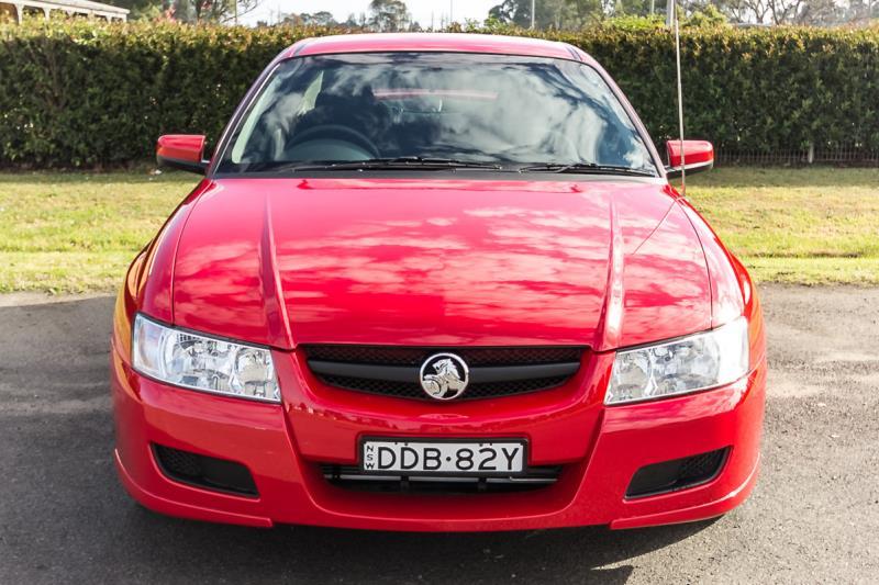 2004 HOLDEN COMMODORE LUMINA VZ