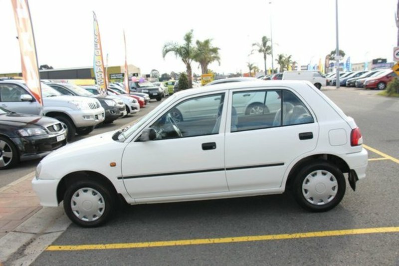 1999 DAIHATSU CHARADE TS