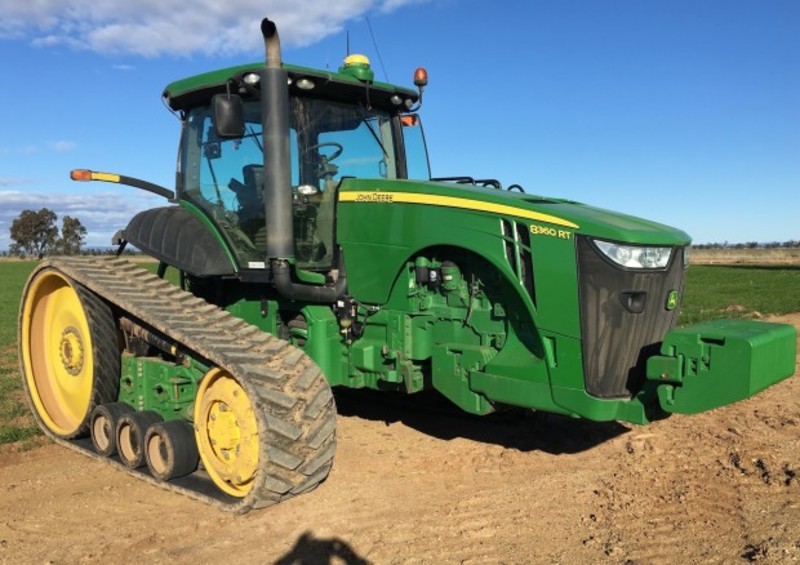 JOHN DEERE 8360RT Tractor