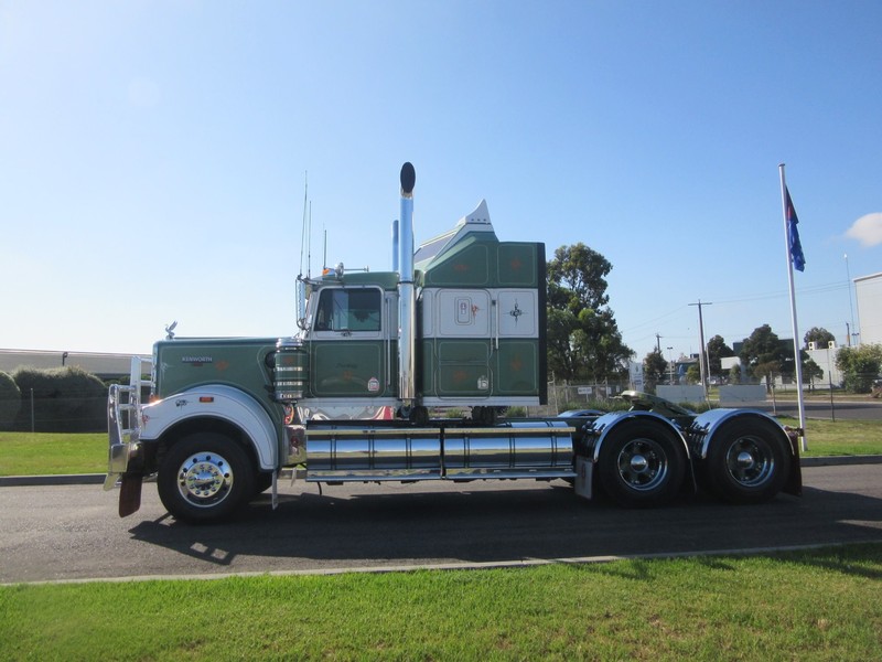 1994 KENWORTH T900 Classic T900 Truck