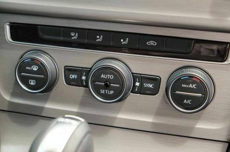 2014 VOLKSWAGEN GOLF 90 TSI COMFORTLINE AU MY14