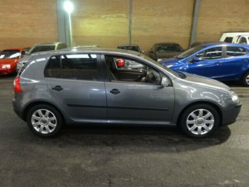 2005 VOLKSWAGEN GOLF 2.0 FSI COMFORTLINE 1K