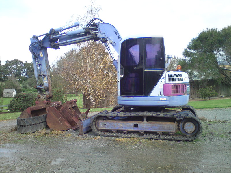 KOMATSU PC75UU-2