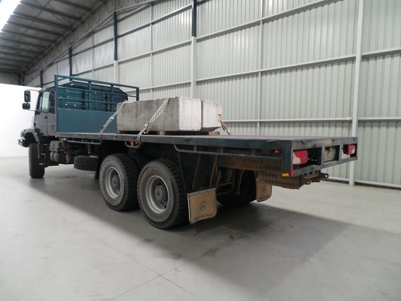 2014 MERCEDES-BENZ 2733 6X6 ZETROS TRAY TRUCK