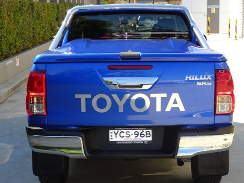 2015 TOYOTA HILUX SR5 GUN126R